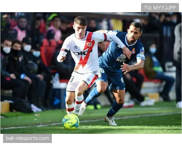 巴列卡诺控球能力显著提升，球队战术灵活性备受关注