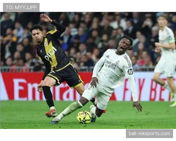 巴尔韦德 vs 卡马文加：多功能中场全面性对比